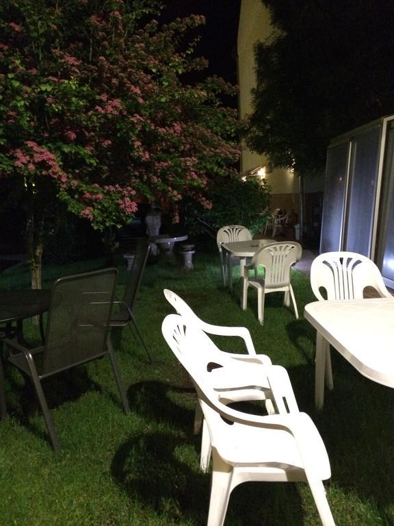 Bl Luxus Apartman Segedyn Zewnętrze zdjęcie