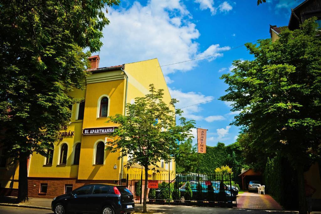 Bl Luxus Apartman Segedyn Zewnętrze zdjęcie