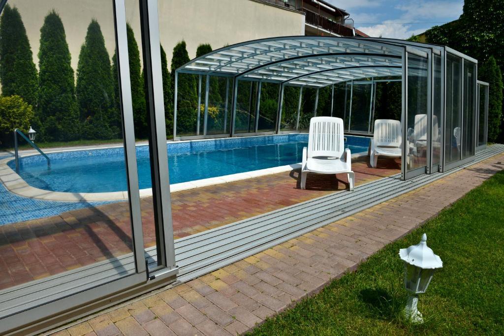 Bl Luxus Apartman Segedyn Zewnętrze zdjęcie
