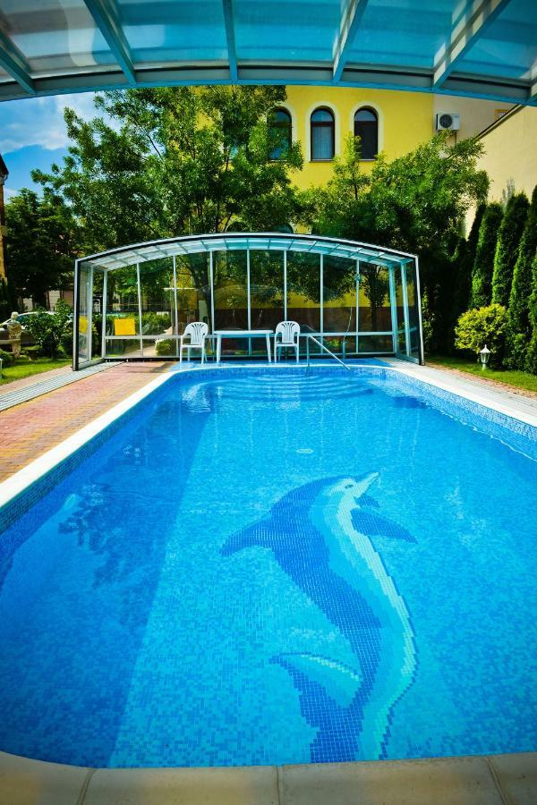 Bl Luxus Apartman Segedyn Zewnętrze zdjęcie